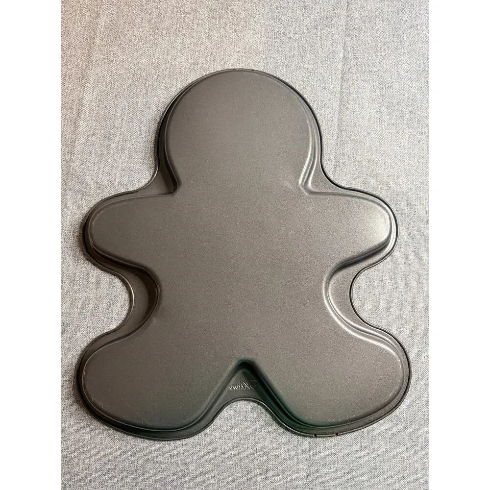 Wilton Gingerbread Boy Man Girl cookie cake decorating pan style 2105-8128 - EUC